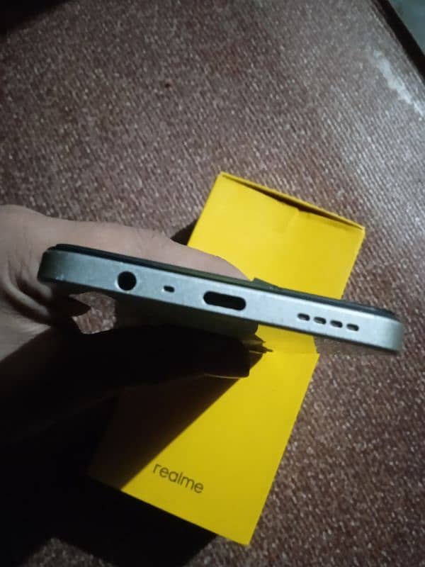 REALME C53 4