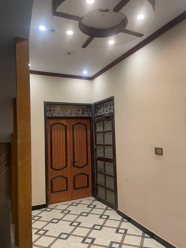 170 Sq Yards 2nd Floor Corner Portion For Rent in Gulshan-e-Maymar 2