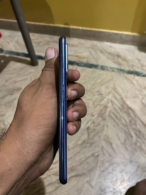 Vivo V21e 4