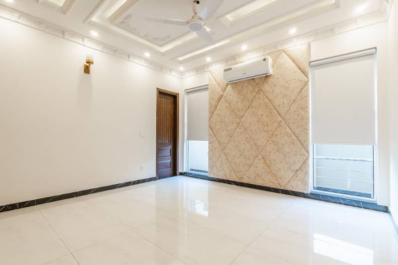 Fully Furnished WIth Basement 1 Kanal House in L Block FOR SALE 22