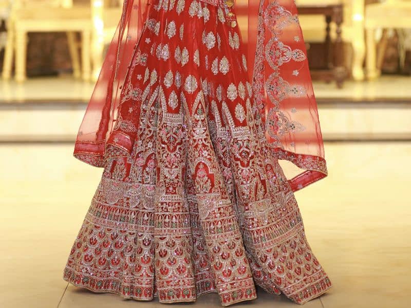 bridal lehenga 10/10 for sale 3