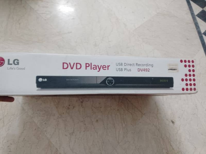 LG- CD/DVD player 3