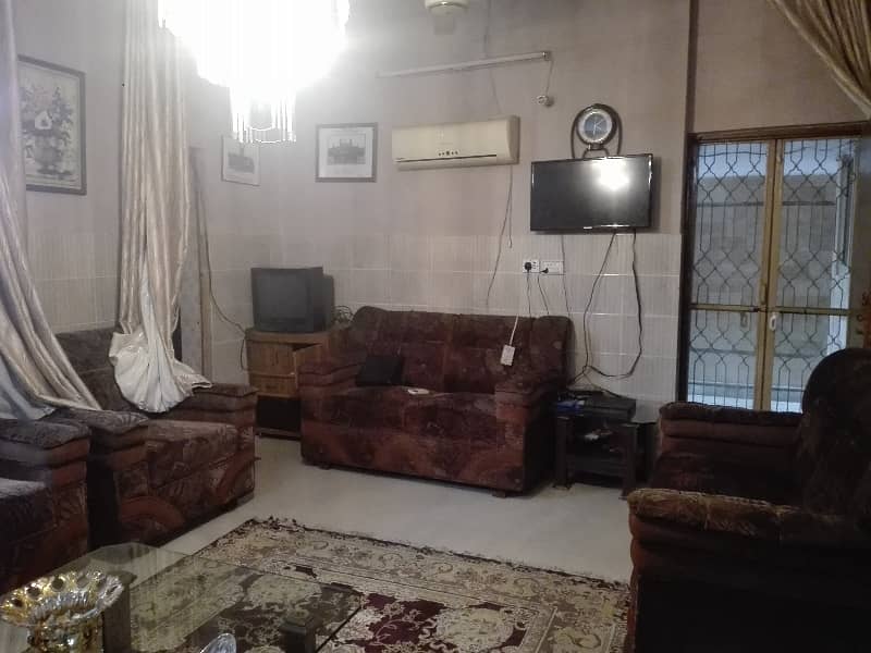 Highly-coveted 1 Kanal House Is Available In Model Town - Block D For sale 3