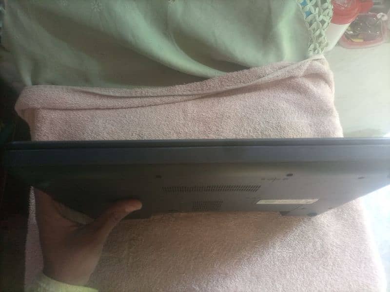 HP laptop 4/250 5