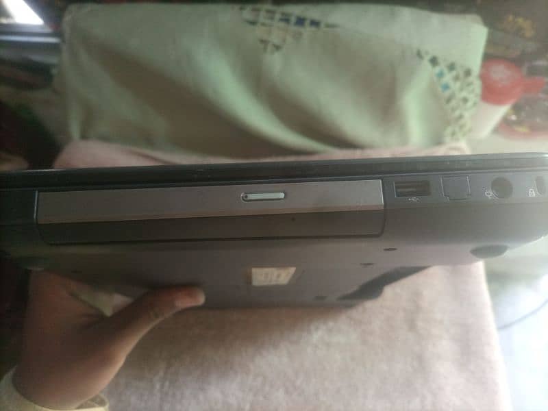 HP laptop 4/250 6