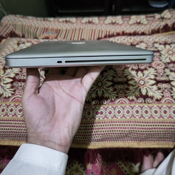 MacBook Pro Early 2011 5