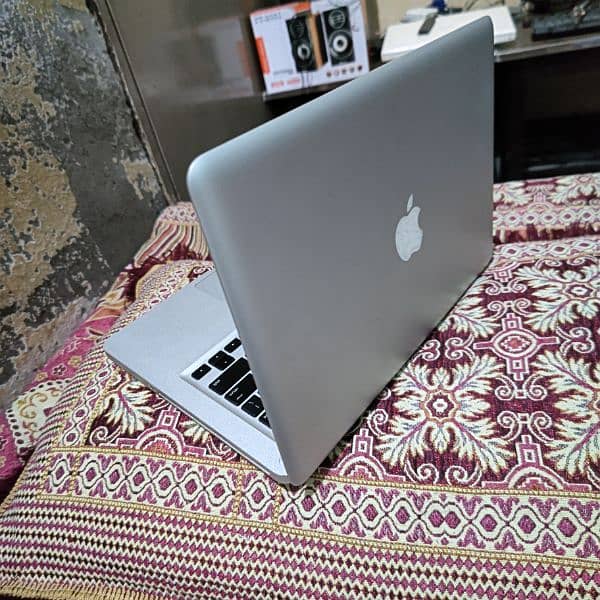 MacBook Pro Early 2011 9