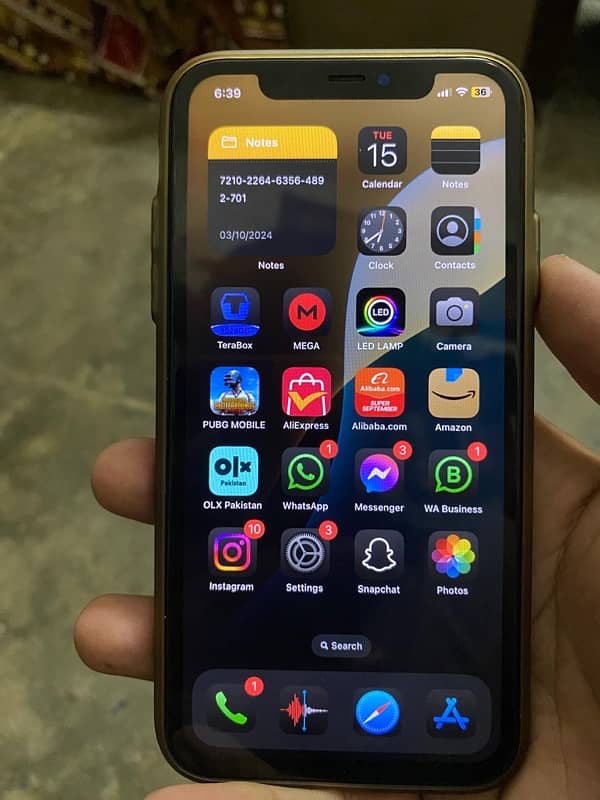 Exchange Iphone 11 (simworking). . 128gb 4