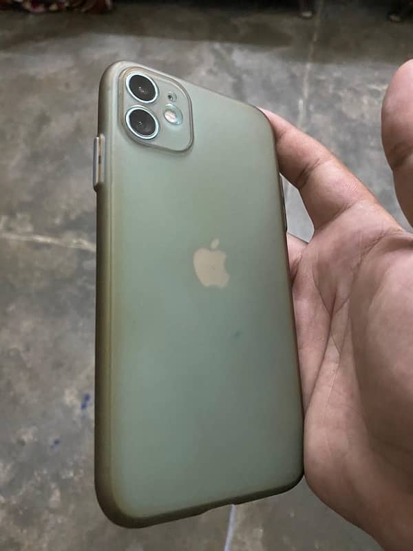 Exchange Iphone 11 (simworking). . 128gb 7