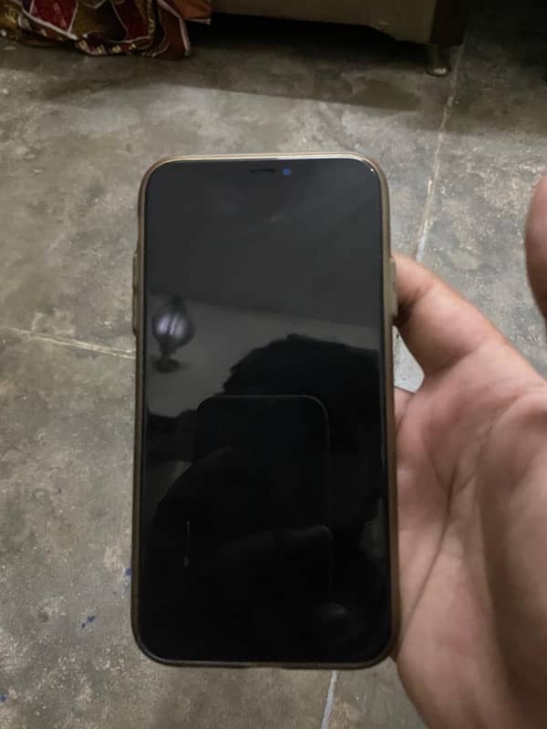 Exchange Iphone 11 (simworking). . 128gb 10