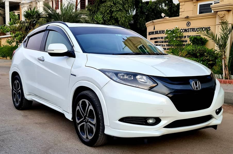 Honda Vezel Z (Top of the Line) 2016 1