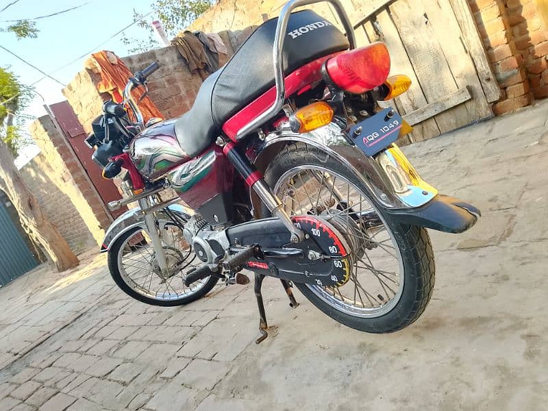 Honda CD 70 3