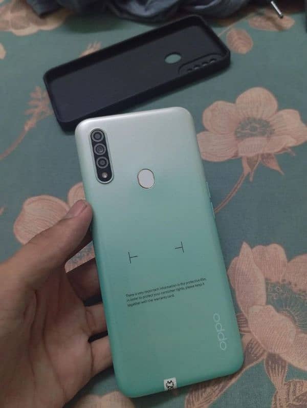 Oppo A31 1