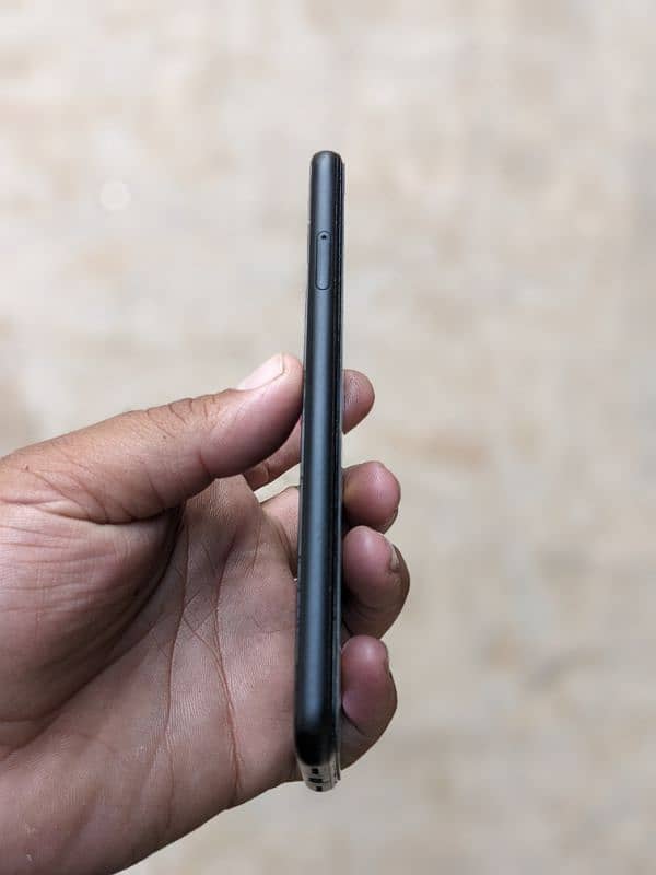 Google Pixel 4  6/64 4