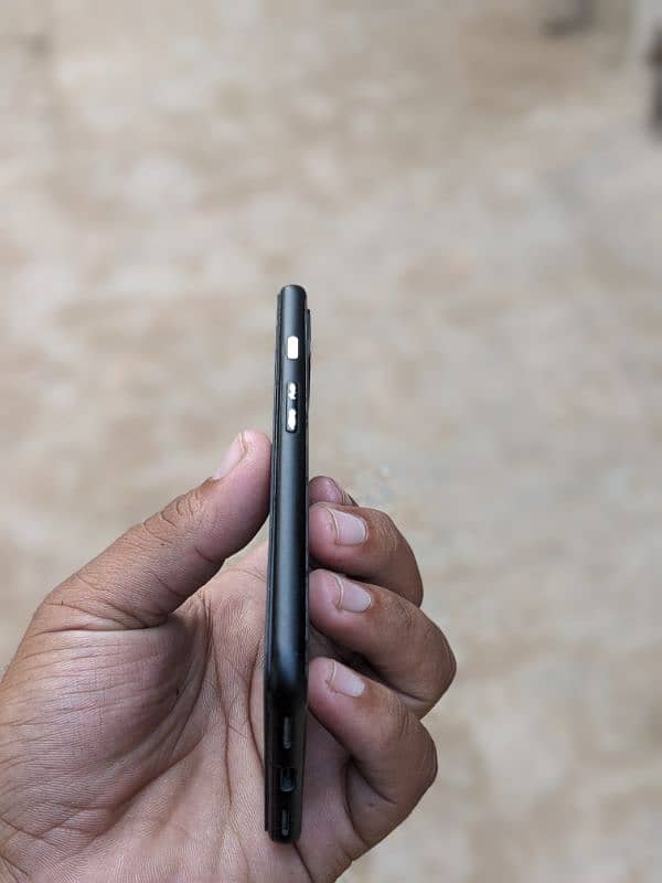 Google Pixel 4  6/64 10