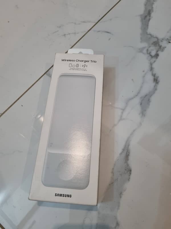 Samsung Galaxy Wireless Charger 3 in 1 Trio Charger 3