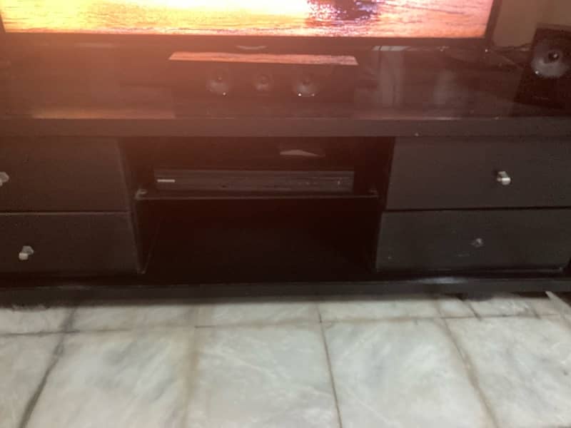 Home Theatre system and TV 1