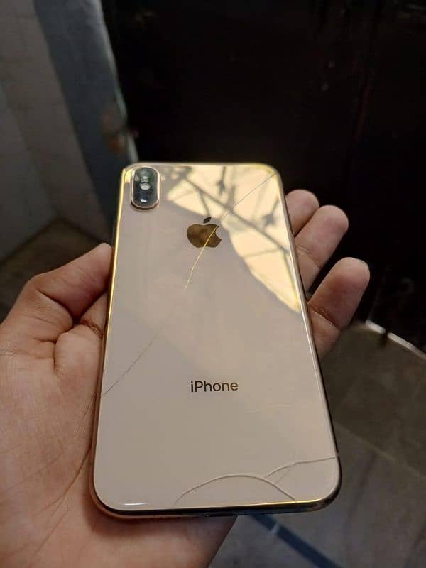 iphone xs non 64 gb  factory unlocked 3