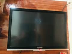 Samsung 24 inch Led with Dish set Lmb in Good Condition