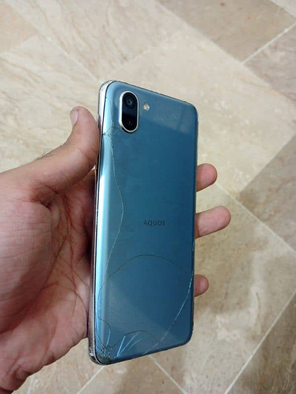 Aquos r2 gaming phone exchange possible 1