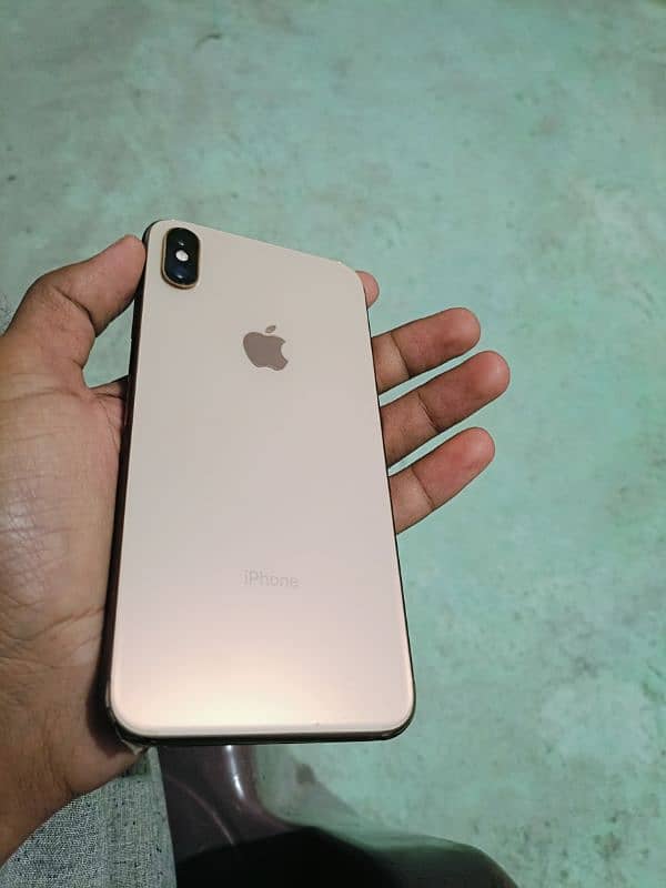 iPhone xs max 64gb pta approved 0