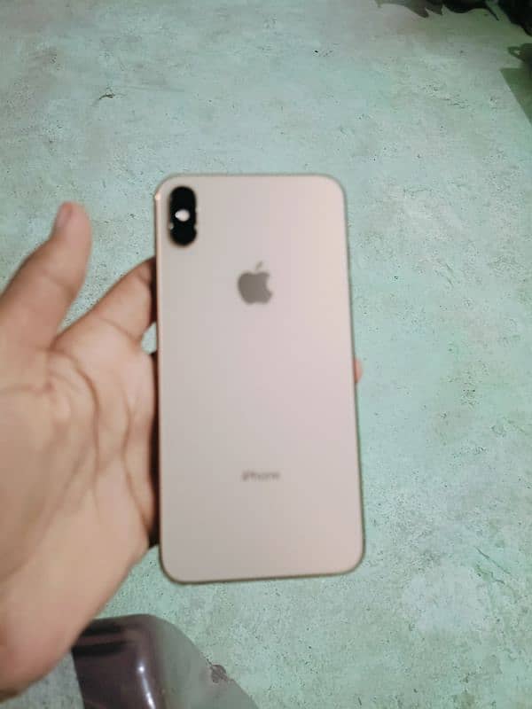 iPhone xs max 64gb pta approved 3