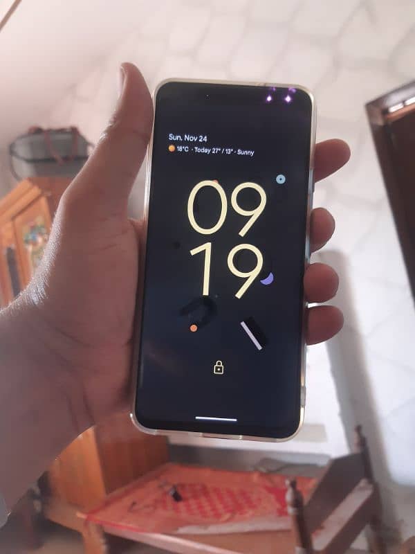 Pixel 4 XL white variant 5