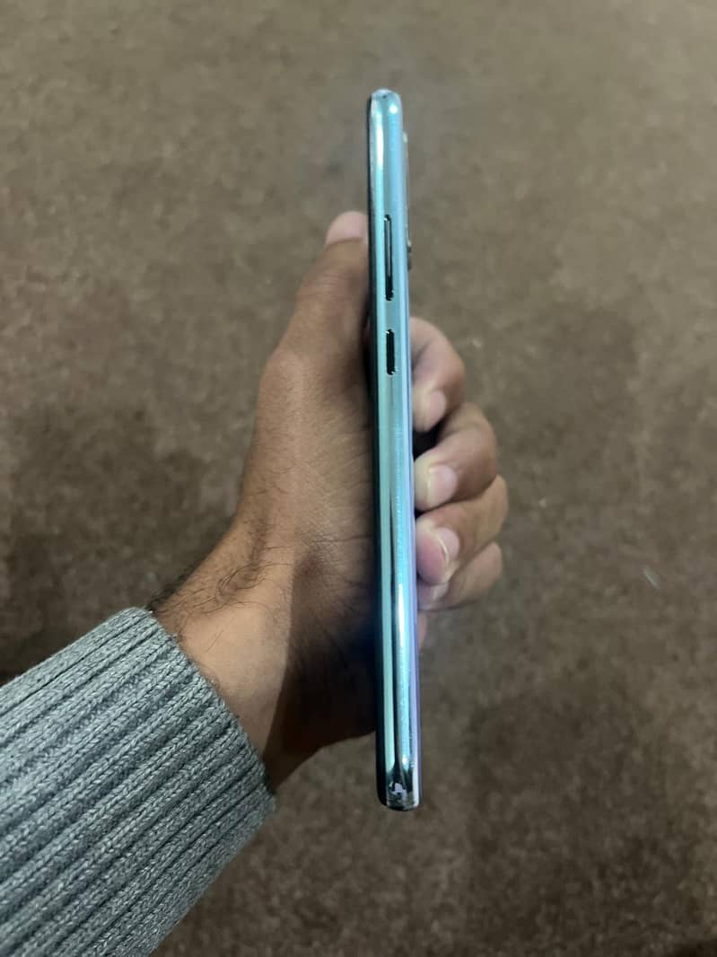 Vivo s1 ,4/128 ,with box and charger 5