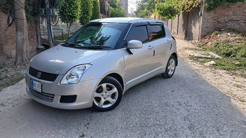 Japanese Suzuki Swift 2005 3