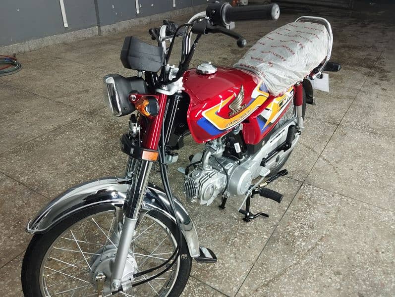 Honda CD 70 brand new unregistered 9