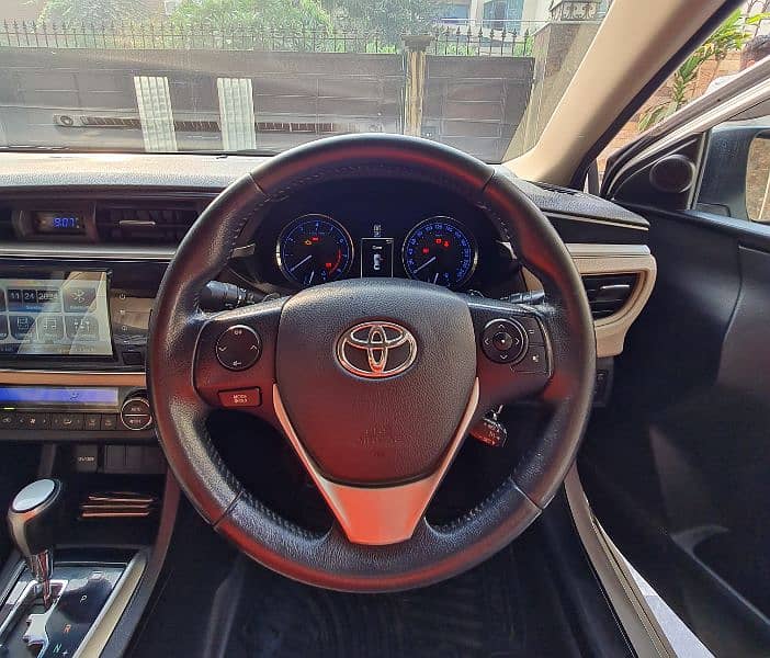 Toyota Altis Grande 2017 8