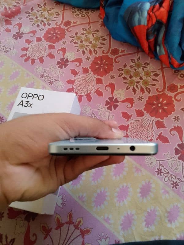 oppo a3x with box and accessories 4/128 in 7 days use 5