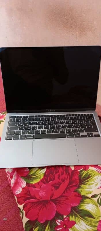 MacBook Air M1 Air 2020 3.5 month warranty mien Ha 9