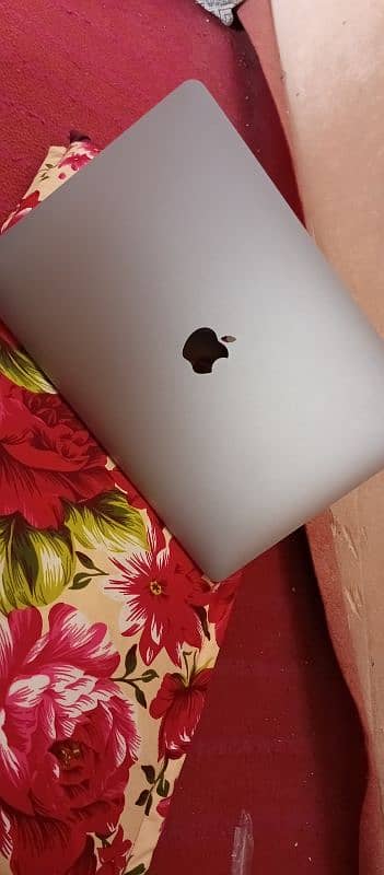 MacBook Air M1 Air 2020 3.5 month warranty mien Ha 11