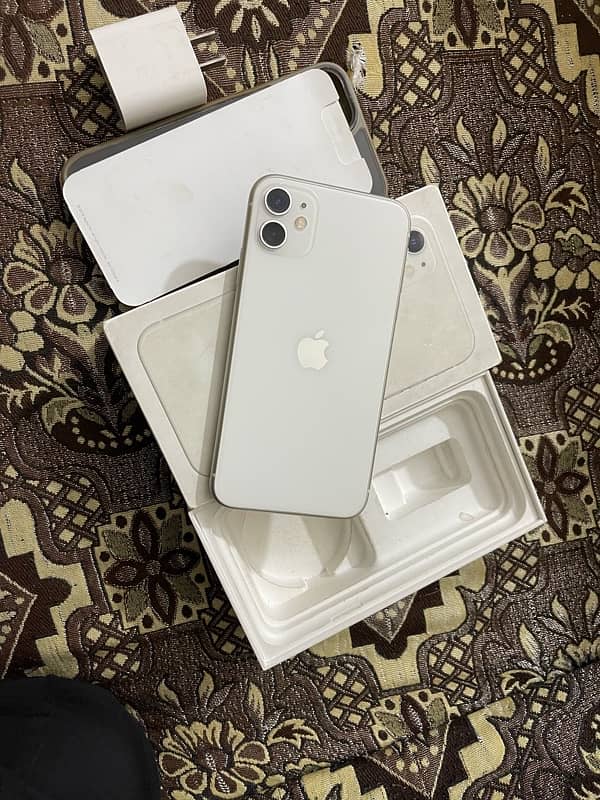 iphone 11 dual sim pta aproved with original box 11