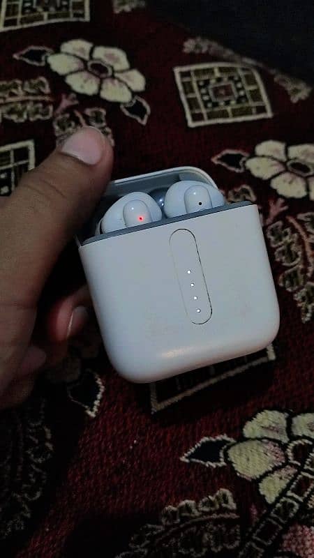 Air pods (03119883147) 0