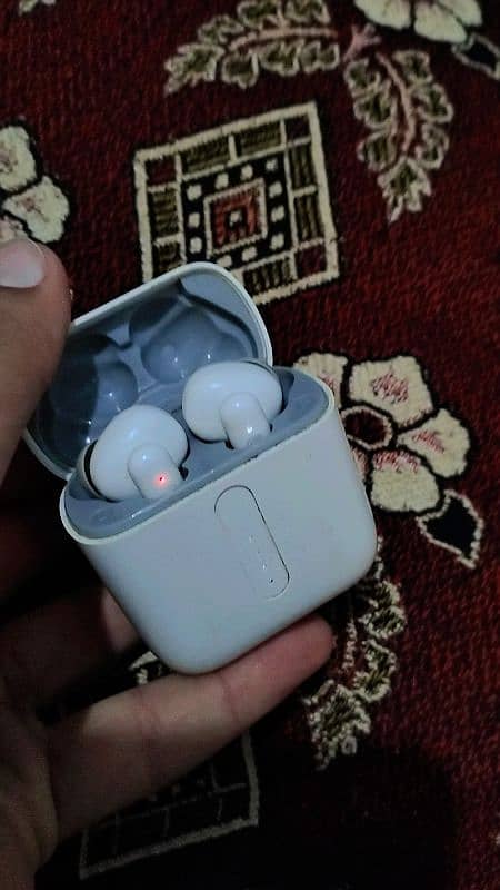 Air pods (03119883147) 3