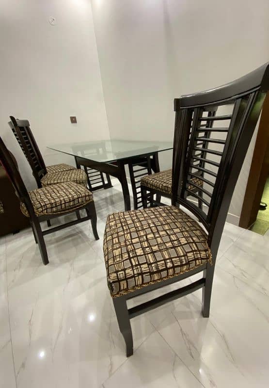 Dining Table Set with 6 chairs 0