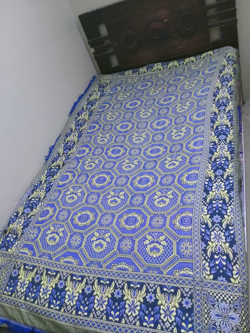 Single wooden bed with mattress, selling in very low price 2