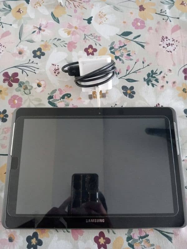 Samsung Galaxy Tablet Model: GT-P5100 Sim wala 100% Condition 0