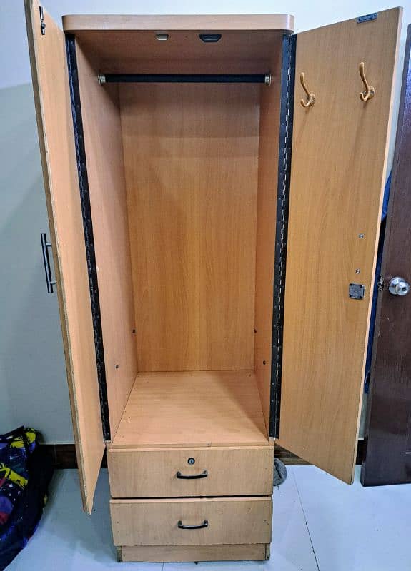 Compact wardrobe 2x2 1