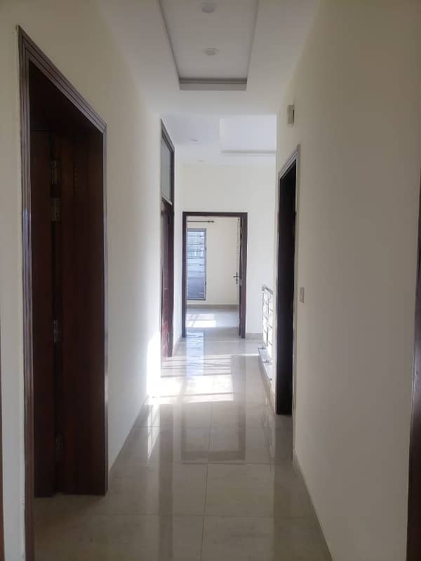 Defence Villas 10 Marla Double Story Villa Just Like New Good Condition On Investor Rate 5