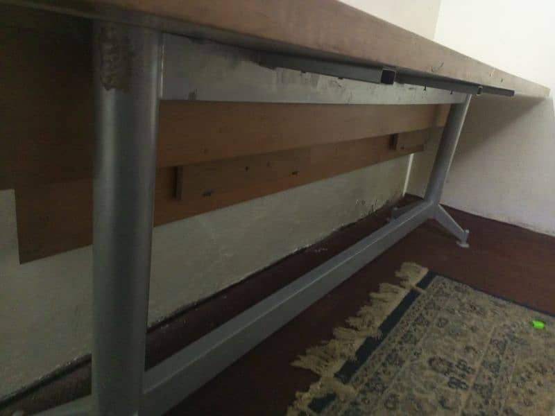 wooden table, in a good condition for office 2