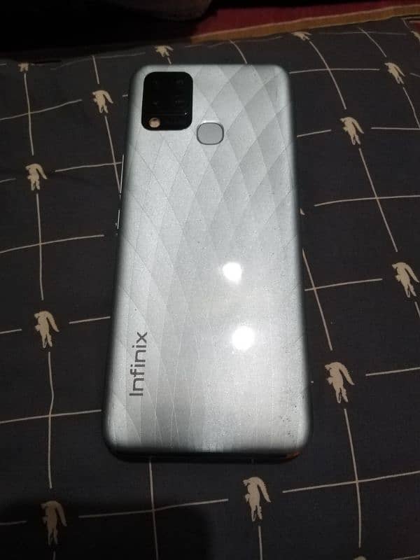 Infinix Hot 10s 8