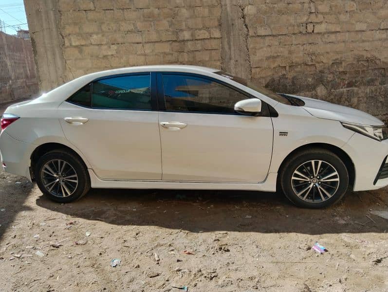 Toyota Corolla Altis 2019 4