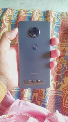 moto Z4 4/128 48MP. back 25front lush condition snapdragon 675