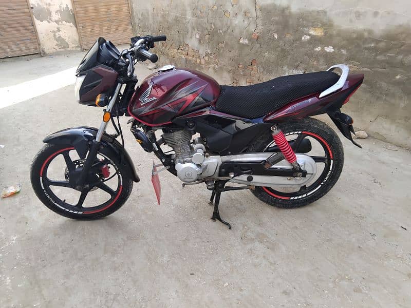 Honda 125 cbf model 2019 3