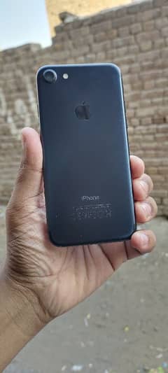 IPHONE 7 32GB PTA APPROVED