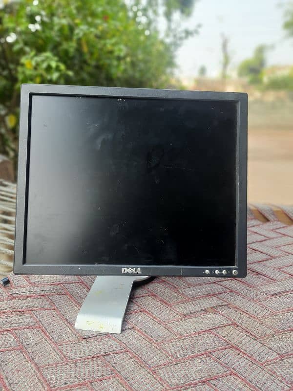 Dell PC only 18000/ urgent sale 4