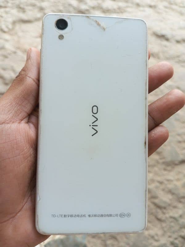 vivo y51A 4ram 64rom      contact 03167764416 1